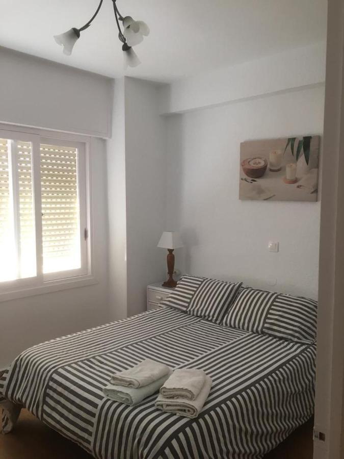 Apartamento A 5 Min De La Playa Y El Centro Almeria Bagian luar foto