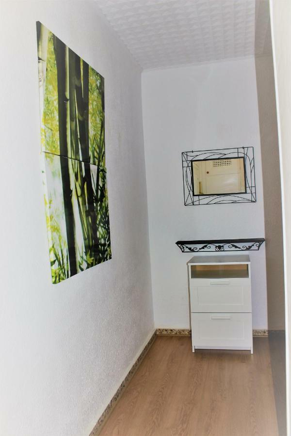 Apartamento A 5 Min De La Playa Y El Centro Almeria Bagian luar foto